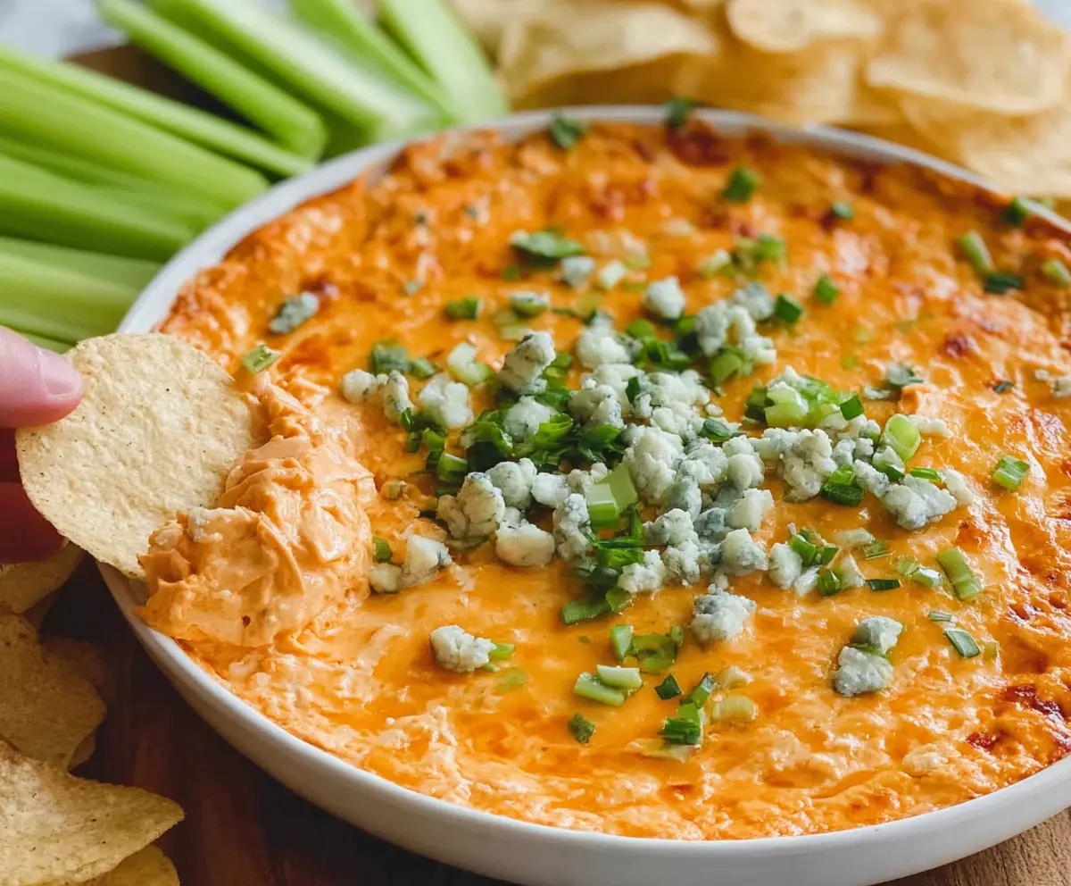 Easy Buffalo Chicken Dip Recipe