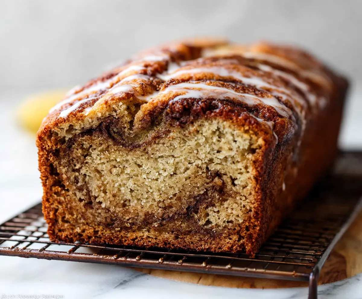 Easy Cinnamon Swirl Banana Bread