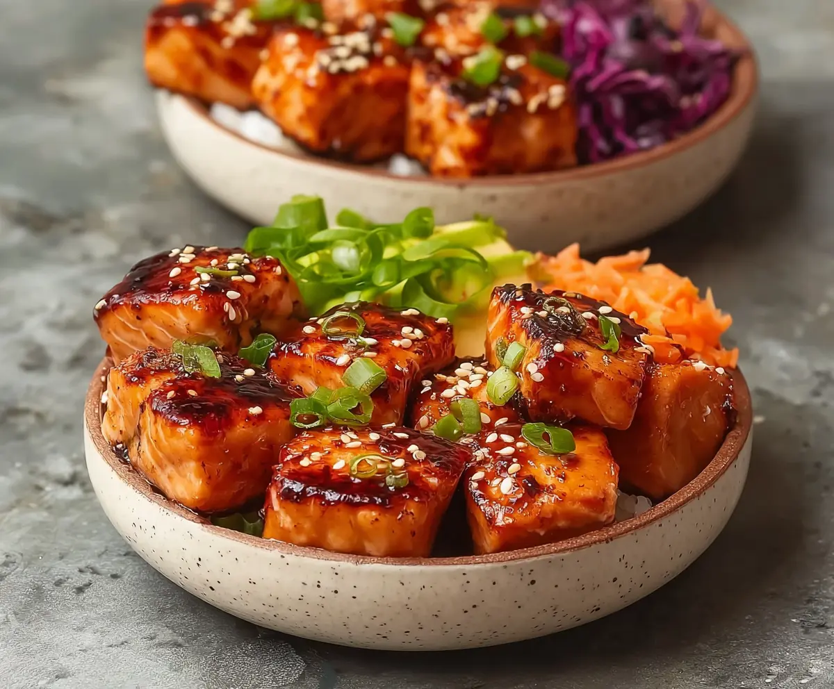 Easy Bang Bang Salmon Bites Bowls