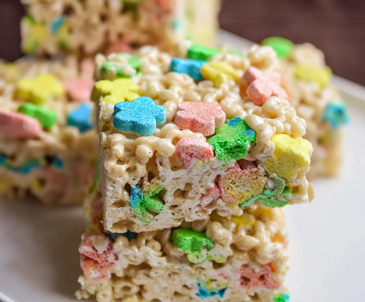Easy Lucky Charms Rice Krispie Treats